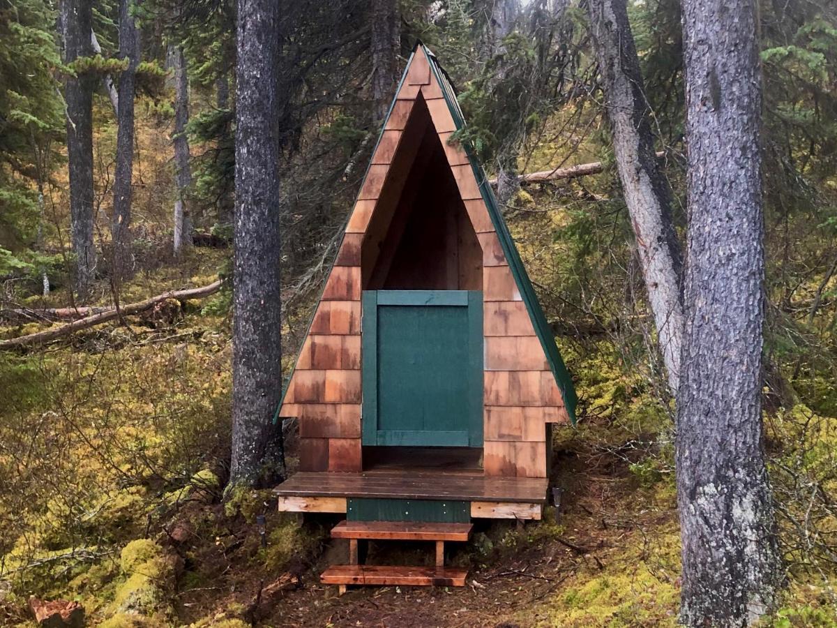 Vines And Puppies Glamping Hideaway Hotell Jade City Exteriör bild